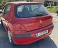 Червоний Пежо 307, об'ємом двигуна 1.6 л та пробігом 208 тис. км за 4000 $, фото 2 на Automoto.ua