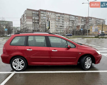 Красный Пежо 307, объемом двигателя 2 л и пробегом 253 тыс. км за 3400 $, фото 1 на Automoto.ua