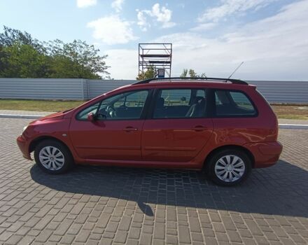 Красный Пежо 307, объемом двигателя 1.6 л и пробегом 328 тыс. км за 3499 $, фото 6 на Automoto.ua