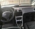 Красный Пежо 307, объемом двигателя 2 л и пробегом 269 тыс. км за 4700 $, фото 2 на Automoto.ua