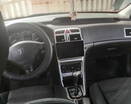 Червоний Пежо 307, об'ємом двигуна 2 л та пробігом 269 тис. км за 4700 $, фото 3 на Automoto.ua