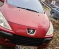 Красный Пежо 307, объемом двигателя 1.62 л и пробегом 161 тыс. км за 3800 $, фото 1 на Automoto.ua