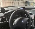 Красный Пежо 307, объемом двигателя 2 л и пробегом 269 тыс. км за 4700 $, фото 4 на Automoto.ua