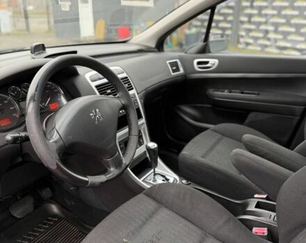 Червоний Пежо 307, об'ємом двигуна 0 л та пробігом 202 тис. км за 3950 $, фото 5 на Automoto.ua