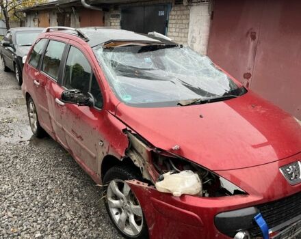 Пежо 307 2007 в Кривом Роге на Automoto.ua Красный Пежо 307, объемом двигателя 2 л и пробегом 272 тыс. км за 2100 $, фото 1 на Automoto.ua