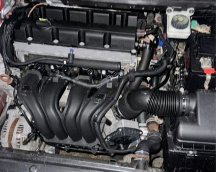 Червоний Пежо 307, об'ємом двигуна 2 л та пробігом 127 тис. км за 4200 $, фото 6 на Automoto.ua