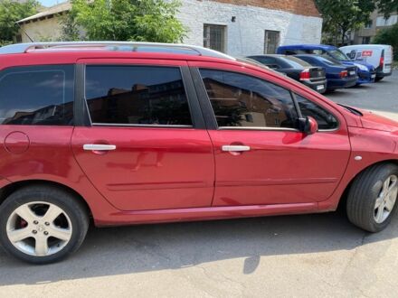 Пежо 307 2003 в Виннице на Automoto.ua Красный Пежо 307, объемом двигателя 0 л и пробегом 1 тыс. км за 5300 $, фото 1 на Automoto.ua