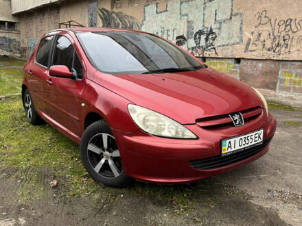 Красный Пежо 307, объемом двигателя 1.59 л и пробегом 155 тыс. км за 3900 $, фото 1 на Automoto.ua