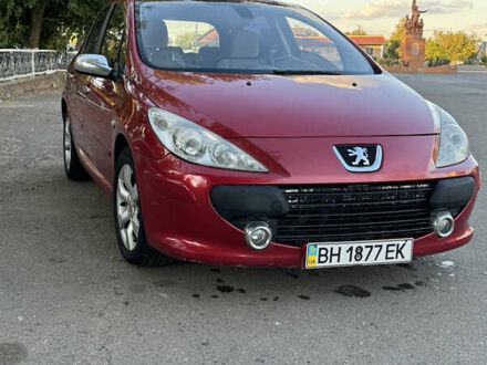 Красный Пежо 307, объемом двигателя 2 л и пробегом 127 тыс. км за 4200 $, фото 1 на Automoto.ua