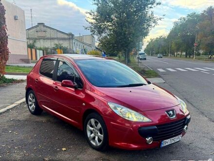 Пежо 307 2005 в Николаеве на Automoto.ua Красный Пежо 307, объемом двигателя 2 л и пробегом 215 тыс. км за 4299 $, фото 1 на Automoto.ua