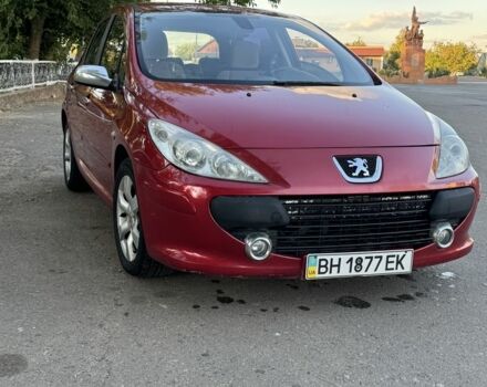Красный Пежо 307, объемом двигателя 2 л и пробегом 127 тыс. км за 4200 $, фото 1 на Automoto.ua