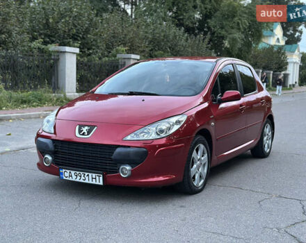Красный Пежо 307, объемом двигателя 1.6 л и пробегом 200 тыс. км за 4200 $, фото 1 на Automoto.ua