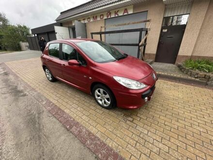 Красный Пежо 307, объемом двигателя 2 л и пробегом 269 тыс. км за 4700 $, фото 1 на Automoto.ua