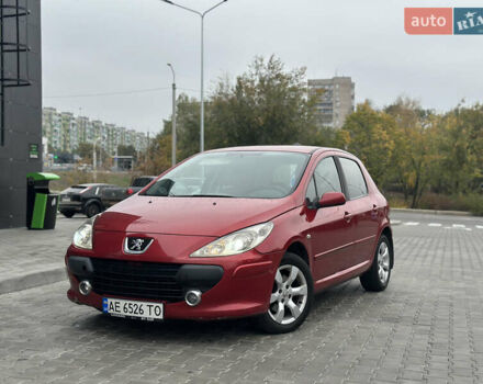 Красный Пежо 307, объемом двигателя 2 л и пробегом 189 тыс. км за 4500 $, фото 1 на Automoto.ua
