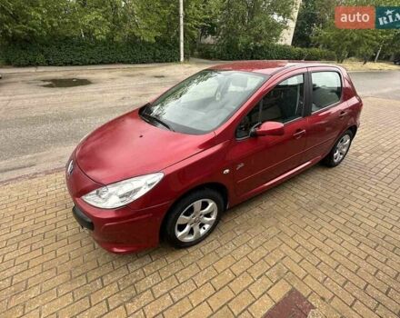 Красный Пежо 307, объемом двигателя 2 л и пробегом 269 тыс. км за 4700 $, фото 1 на Automoto.ua