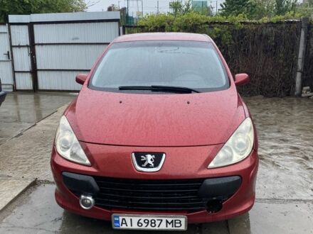 Пежо 307 2006 в Софіївська Борщагівка на Automoto.ua Красный Пежо 307, объемом двигателя 2 л и пробегом 215 тыс. км за 4000 $, фото 1 на Automoto.ua