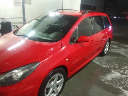 Червоний Пежо 307, об'ємом двигуна 0 л та пробігом 411 тис. км за 3200 $, фото 1 на Automoto.ua