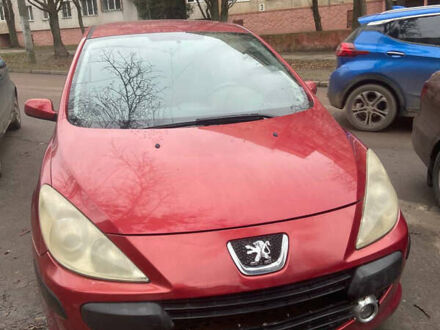 Червоний Пежо 307, об'ємом двигуна 1.59 л та пробігом 136 тис. км за 3500 $, фото 1 на Automoto.ua