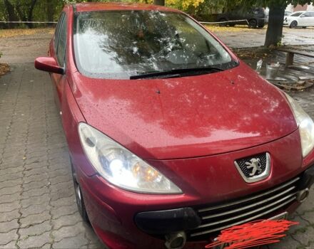 Пежо 307 2007 в Ромнах на Automoto.ua Красный Пежо 307, объемом двигателя 2 л и пробегом 211 тыс. км за 3200 $, фото 1 на Automoto.ua