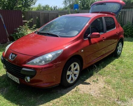Красный Пежо 307, объемом двигателя 2 л и пробегом 206 тыс. км за 4400 $, фото 1 на Automoto.ua