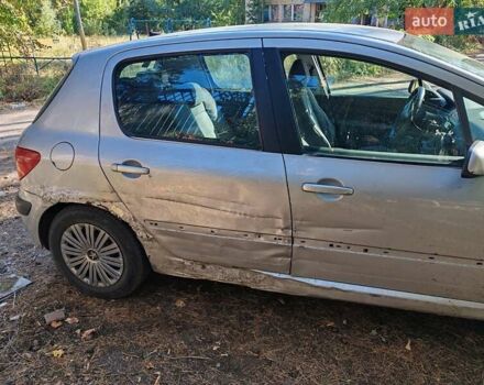 Пежо 307, объемом двигателя 1.4 л и пробегом 206 тыс. км за 2300 $, фото 3 на Automoto.ua