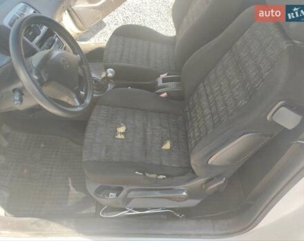 Пежо 307, объемом двигателя 2 л и пробегом 355 тыс. км за 2018 $, фото 19 на Automoto.ua