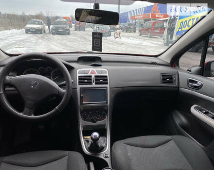 Пежо 307, об'ємом двигуна 1.4 л та пробігом 176 тис. км за 3900 $, фото 4 на Automoto.ua