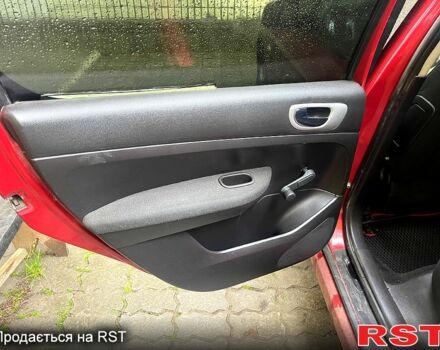 Пежо 307 2007 в Ромнах на Automoto.ua Пежо 307, объемом двигателя 2 л и пробегом 211 тыс. км за 3200 $, фото 6 на Automoto.ua