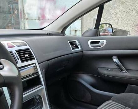 Пежо 307, объемом двигателя 2 л и пробегом 190 тыс. км за 4900 $, фото 7 на Automoto.ua