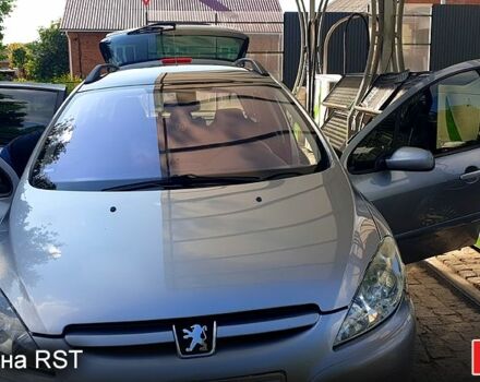 Пежо 307, объемом двигателя 1.6 л и пробегом 230 тыс. км за 4000 $, фото 4 на Automoto.ua