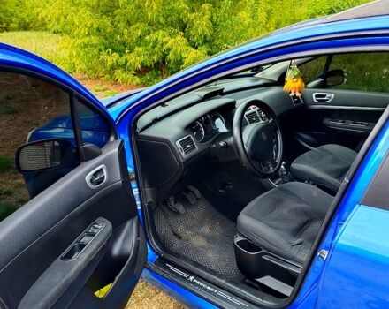 Пежо 307, объемом двигателя 1.6 л и пробегом 350 тыс. км за 4000 $, фото 7 на Automoto.ua