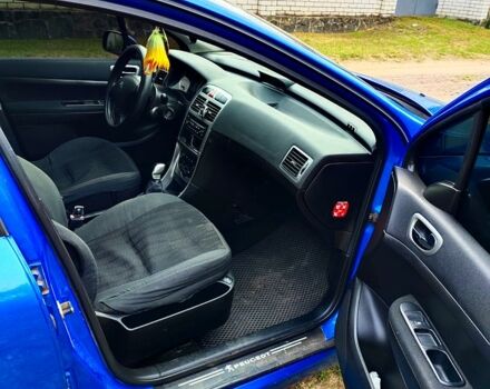 Пежо 307, объемом двигателя 1.6 л и пробегом 350 тыс. км за 4000 $, фото 5 на Automoto.ua