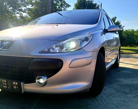 Пежо 307, объемом двигателя 1.6 л и пробегом 295 тыс. км за 4500 $, фото 3 на Automoto.ua