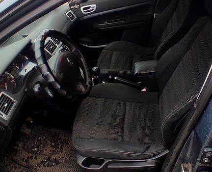 Пежо 307, объемом двигателя 1.6 л и пробегом 337 тыс. км за 4100 $, фото 7 на Automoto.ua