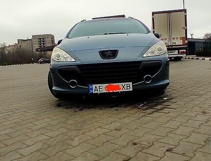 Пежо 307, объемом двигателя 1.6 л и пробегом 337 тыс. км за 4100 $, фото 1 на Automoto.ua