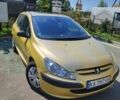 Желтый Пежо 307, объемом двигателя 1.6 л и пробегом 264 тыс. км за 3400 $, фото 1 на Automoto.ua