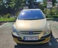Желтый Пежо 307, объемом двигателя 1.6 л и пробегом 264 тыс. км за 3400 $, фото 2 на Automoto.ua