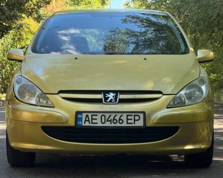 Желтый Пежо 307, объемом двигателя 1.6 л и пробегом 260 тыс. км за 4000 $, фото 1 на Automoto.ua