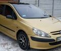 Желтый Пежо 307, объемом двигателя 1.6 л и пробегом 300 тыс. км за 3000 $, фото 4 на Automoto.ua
