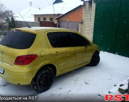 Жовтий Пежо 307, об'ємом двигуна 1.6 л та пробігом 307 тис. км за 3200 $, фото 1 на Automoto.ua