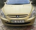 Желтый Пежо 307, объемом двигателя 1.6 л и пробегом 243 тыс. км за 3780 $, фото 1 на Automoto.ua