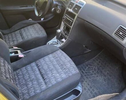 Жовтий Пежо 307, об'ємом двигуна 1.59 л та пробігом 280 тис. км за 3300 $, фото 20 на Automoto.ua