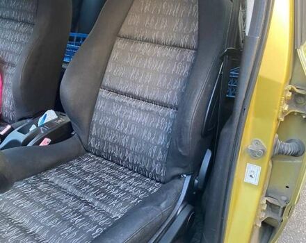 Жовтий Пежо 307, об'ємом двигуна 1.59 л та пробігом 280 тис. км за 3300 $, фото 12 на Automoto.ua