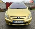 Желтый Пежо 307, объемом двигателя 1.6 л и пробегом 204 тыс. км за 3950 $, фото 1 на Automoto.ua