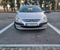 Серый Пежо 307, объемом двигателя 2 л и пробегом 300 тыс. км за 2550 $, фото 2 на Automoto.ua