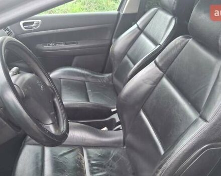 Серый Пежо 307, объемом двигателя 2 л и пробегом 328 тыс. км за 3000 $, фото 3 на Automoto.ua