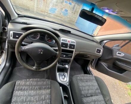 Сірий Пежо 307, об'ємом двигуна 1.6 л та пробігом 270 тис. км за 3500 $, фото 5 на Automoto.ua
