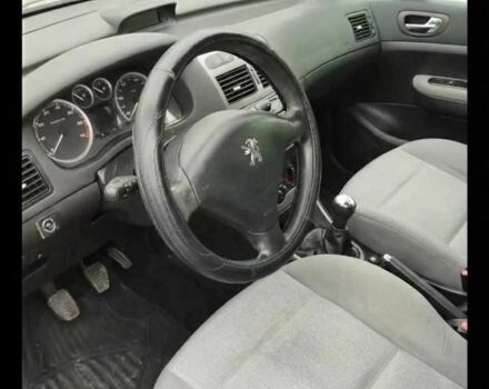 Сірий Пежо 307, об'ємом двигуна 1.6 л та пробігом 375 тис. км за 2000 $, фото 1 на Automoto.ua