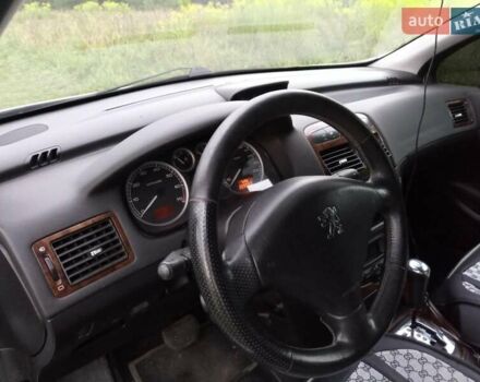 Серый Пежо 307, объемом двигателя 1.6 л и пробегом 209 тыс. км за 4200 $, фото 1 на Automoto.ua