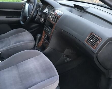 Сірий Пежо 307, об'ємом двигуна 1.4 л та пробігом 380 тис. км за 1500 $, фото 6 на Automoto.ua